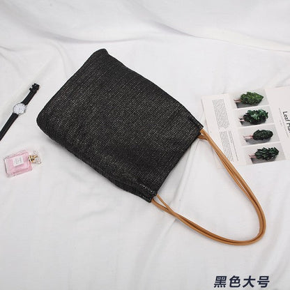 Straw tote bag