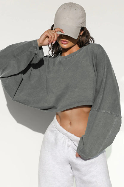 Active Comfort Long Sleeved Sweatshirt Crop Top